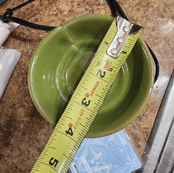 Scentsy warmer with scent bar - Picture 7 of 7